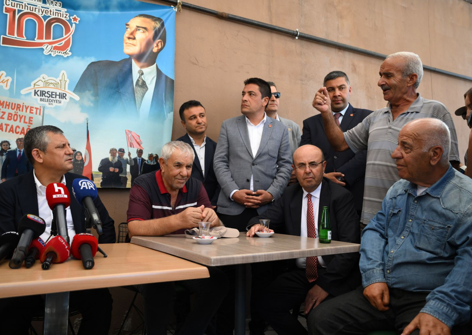 Emekliler lokalinde ilginç anlar... - Resim : 1