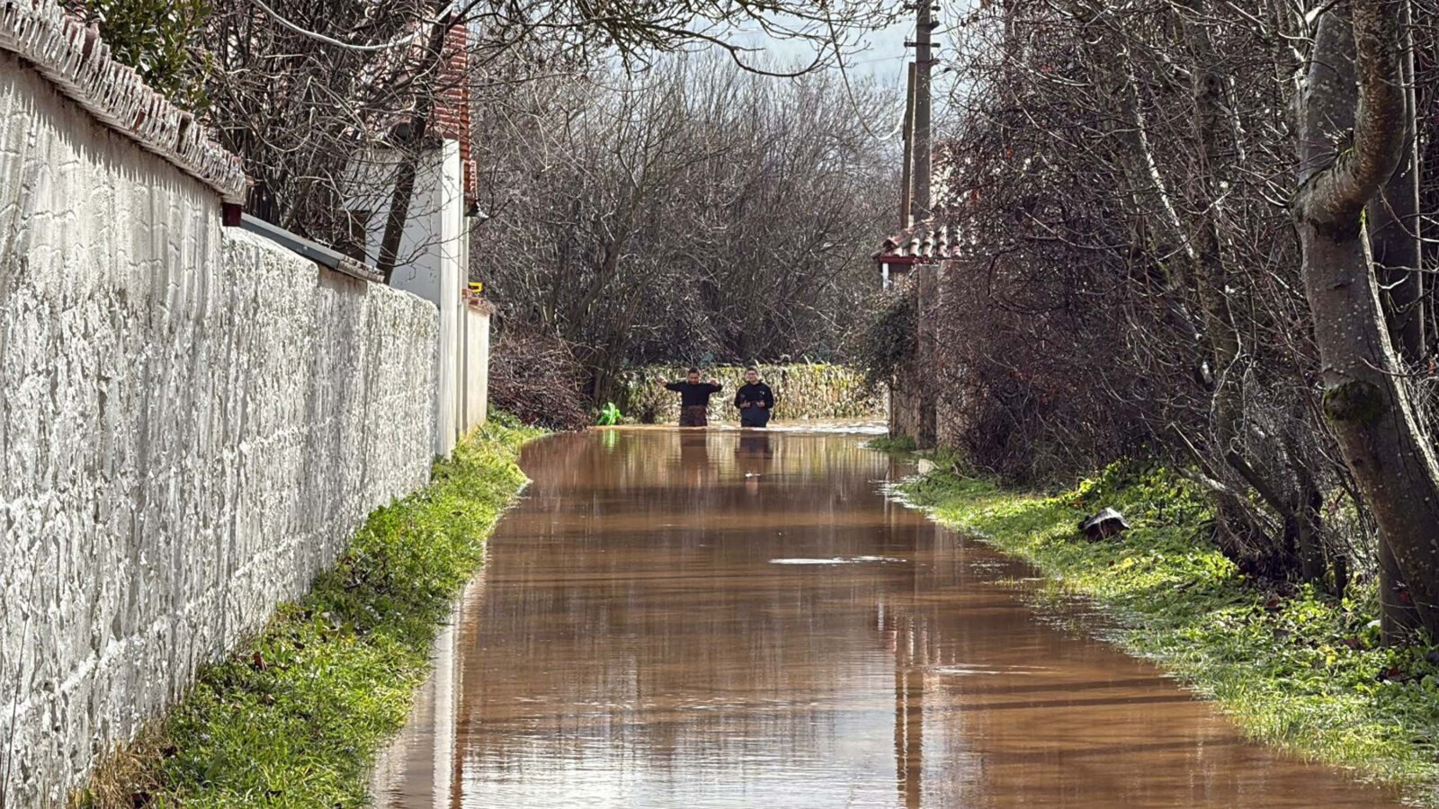 Kayıp olarak aranıyordu, yaylada ölü bulundu - Resim : 1